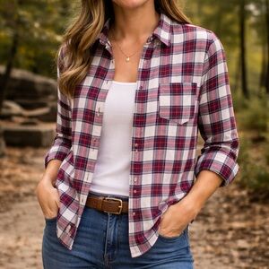 St. John's Bay Ivory Tartan Plaid Flannel Shirt Size S NWT Classic‎ Fit